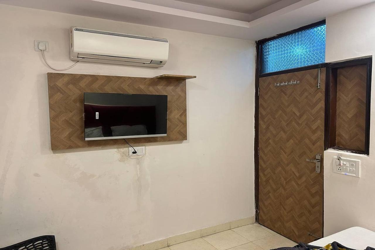 Shree Lodge Near New Delhi Railway Station, Paharganj Buitenkant foto